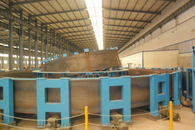 图5 高频焊接活套储料装置