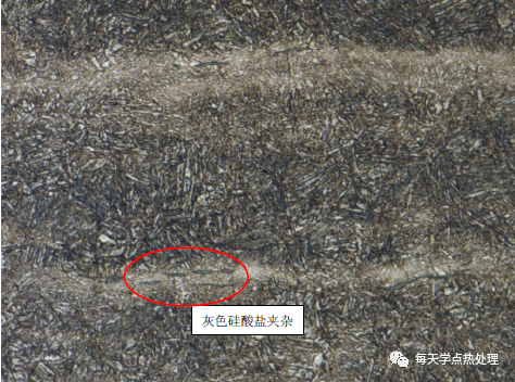42CrMo 回火索氏体（材料带状）(纵向) 500×   