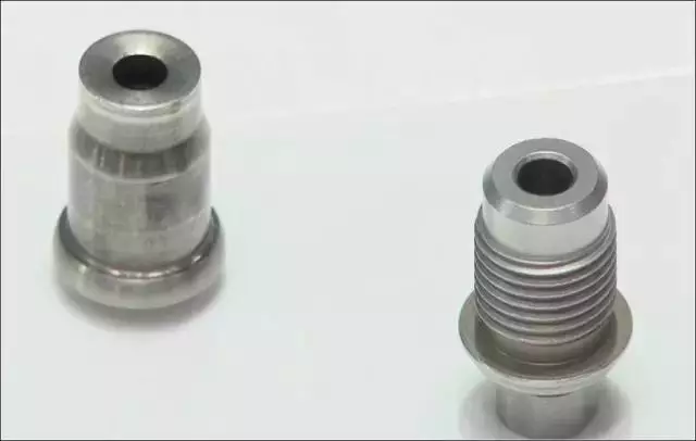 高压感应接头端口(sensor port)-2.png 高压感应接头端口(sensor port)-2.png